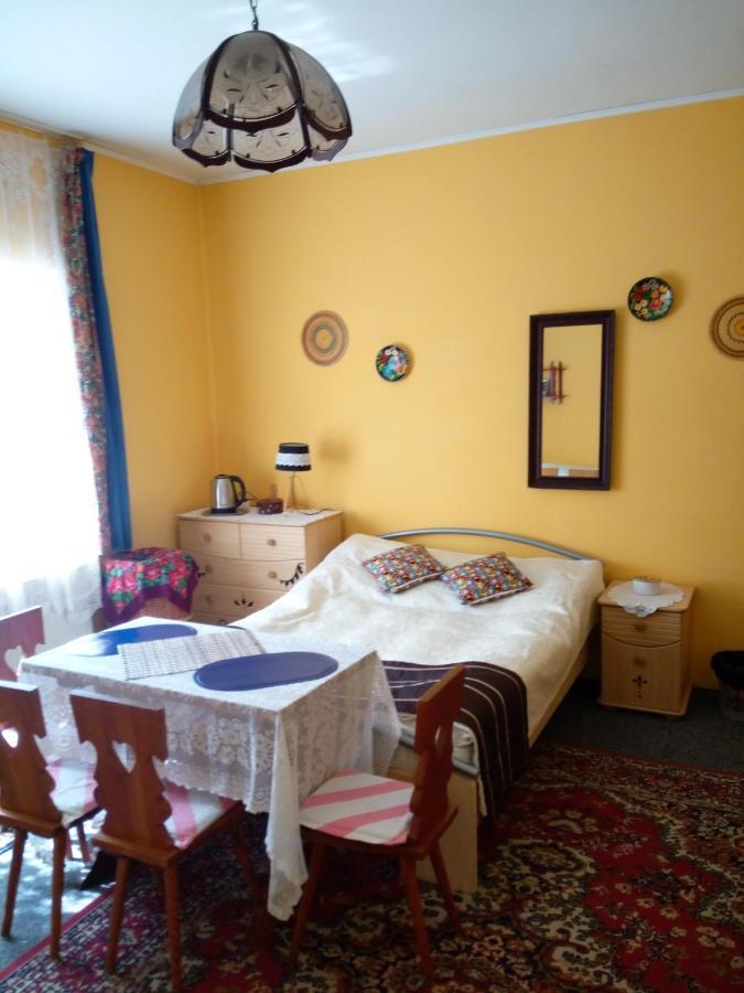 Dom Na Ludowo W Brzeznicy Apartment Brzeznica  Exterior foto